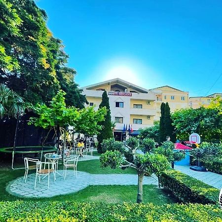 Hotel Ambasador Garden Lezhë Exterior foto