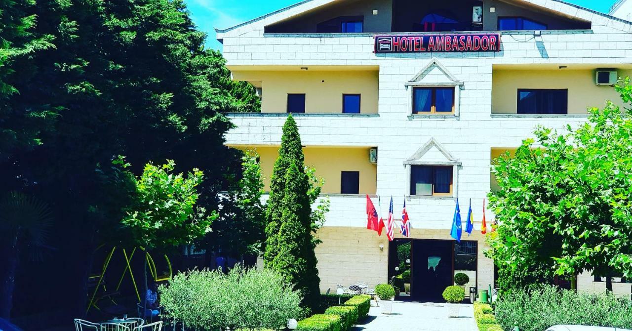 Hotel Ambasador Garden Lezhë Exterior foto